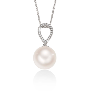 Sterling silver shell based pearl pendant
